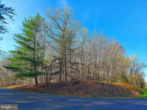 Residential Land in Swan Woods