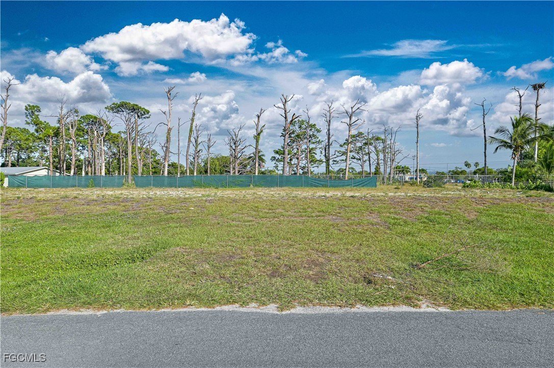 Buildable Lot Near Sanibel Island