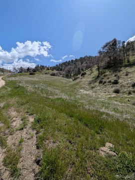 Tehachapi Land Near Loop Overlook