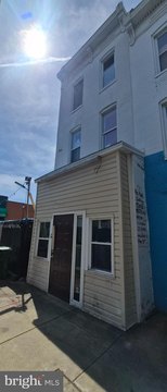 Mixed-Use Retail and Residence