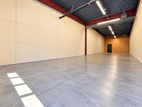 Warehouse with High Ceilings