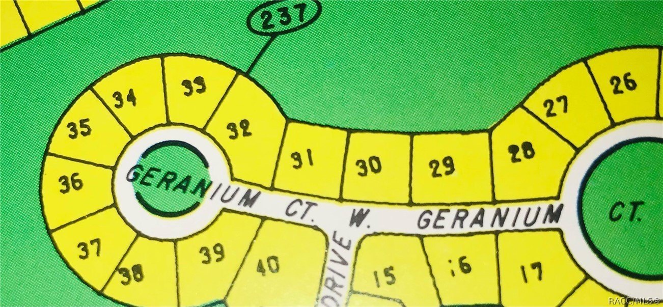 Residential Land in Oak Village