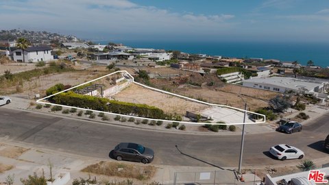 Land, Malibu, CA