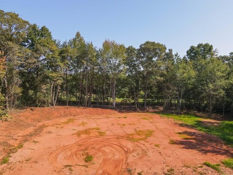 LAND, Campobello, SC