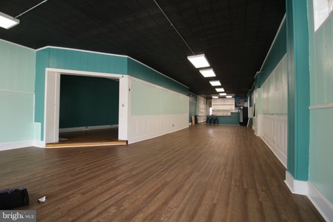 Versatile Commercial Space in Greenville