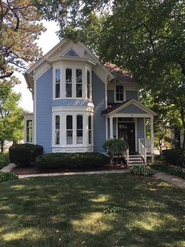 Charming Office Space in Hinsdale