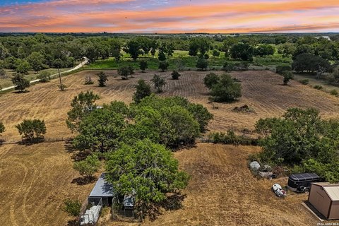 Land, Seguin, TX