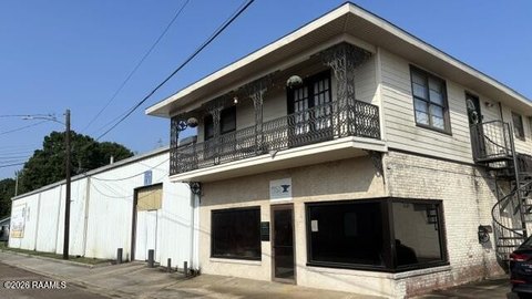 Versatile Commercial Property in Lafayette
