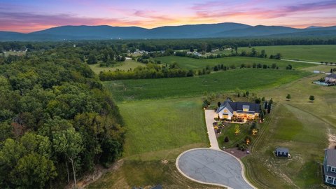 LAND - STUARTS DRAFT, VA