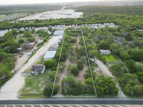 LAND - San Antonio, TX