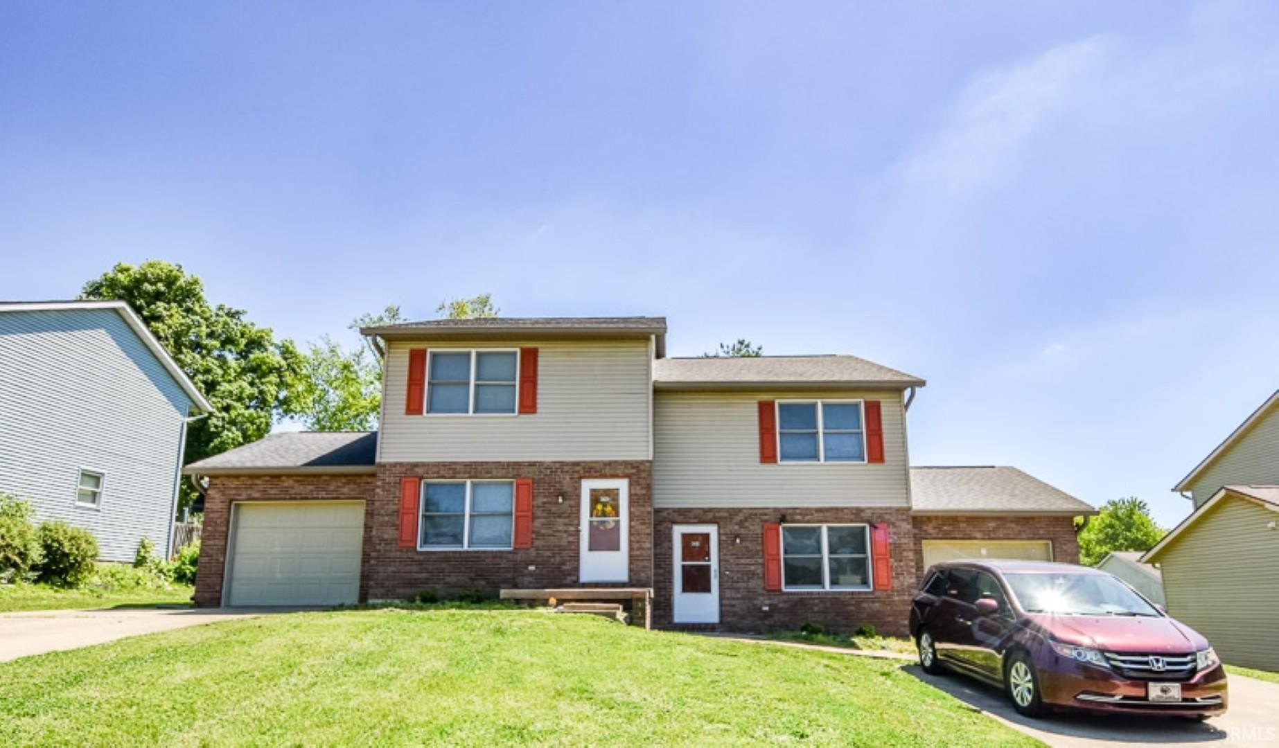 Bloomington Duplex: Investment Opportunity