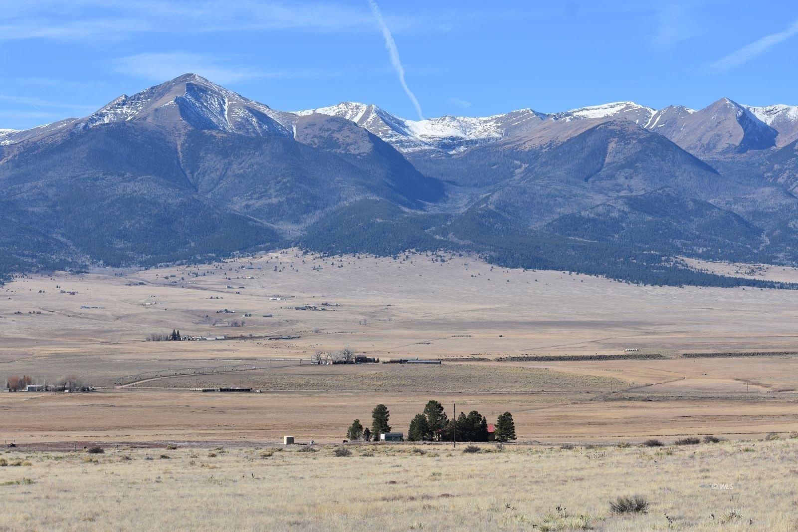 Expansive Land with Mountain Views