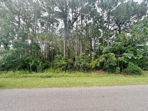 Residential Lot in Hidden Creek