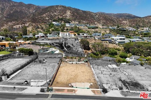 Land, Malibu, CA