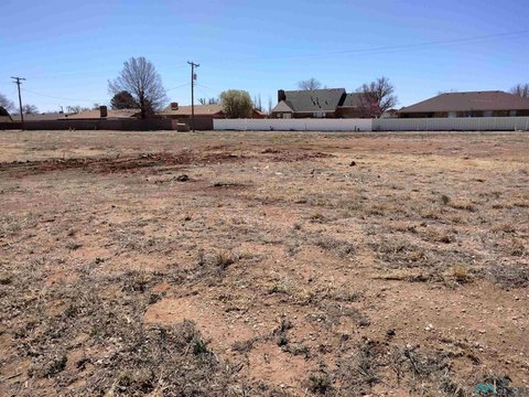 Residential Land in Clovis, NM