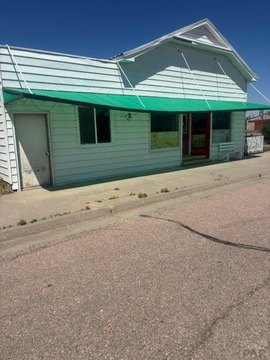 Versatile Commercial Building in Kit Carson