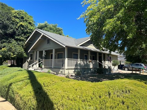 Corner-Lot Duplex