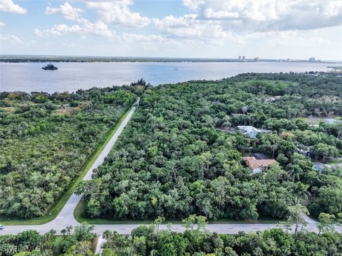 Waterfront Land on Caloosahatchee River
