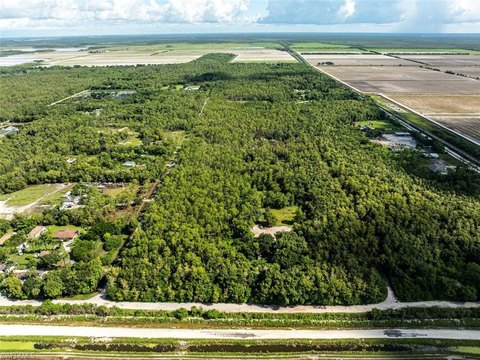 2.5 Acres Vacant Land Naples