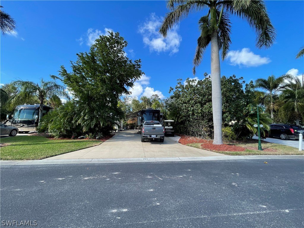 Charming Lot in RiverBend Resort