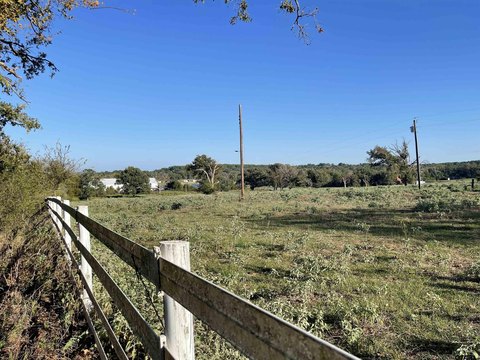LAND - LaRue, TX
