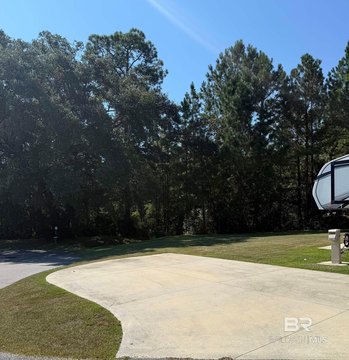 RV Resort Lot for Small Motorhomes