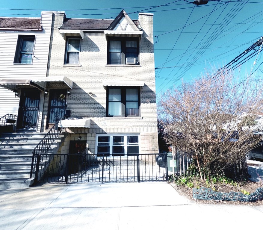 769 Edison Ave, Bronx, NY 10465