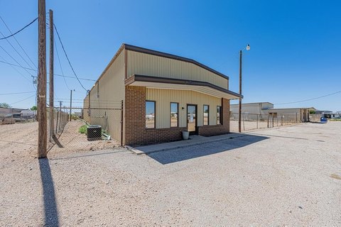 Flex Property with Insulated Shops