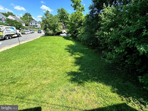 LAND - ARLINGTON, VA