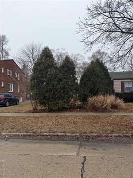 Residential Lot in Hazel Park