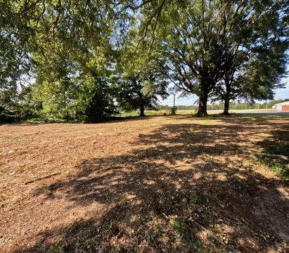 Land, HAGUE, VA