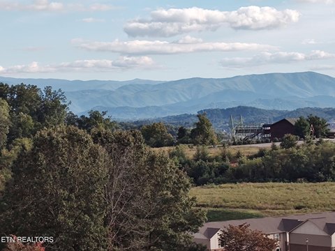 LAND - Kodak, TN