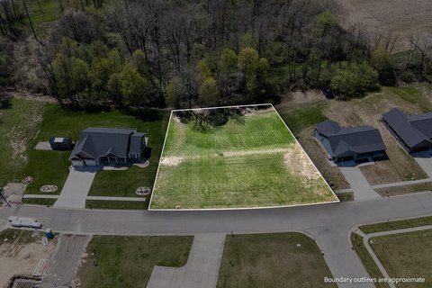 Land, Ontario, OH
