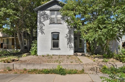 Well-Maintained Duplex Income Property