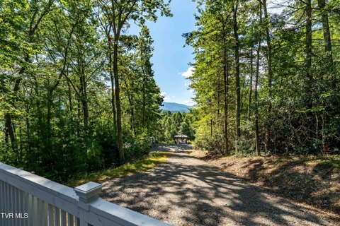 Tennessee Mountain Land with RV