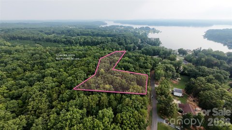 Wooded Lake-Community Homesite