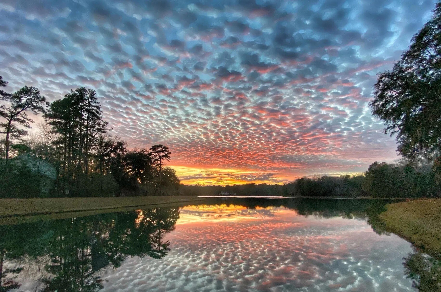 Lakefront Homesite in Gated Community