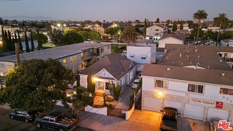 Remodeled Duplex with Garage