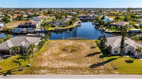 Waterfront Land in Cape Coral
