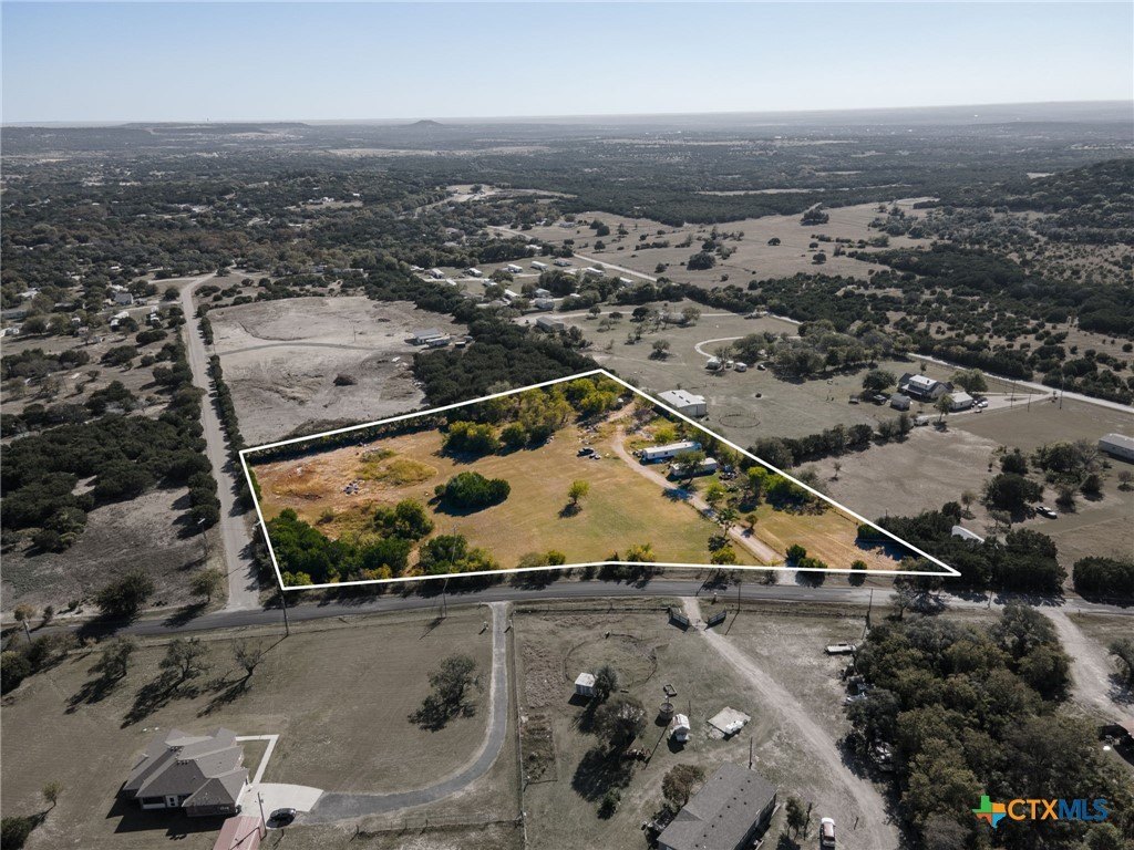 Kempner Land with Income Potential