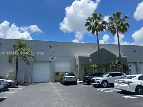 Warehouse with Office Buildout