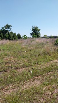 Residential Lot in Growing Community