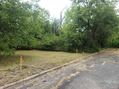 Residential Lot in Commerce, TX