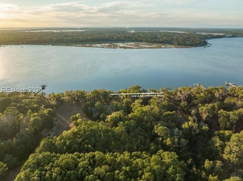 Waterfront Estate Lot in Beaufort
