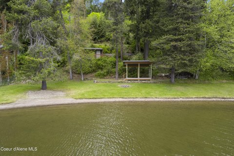 Waterfront Lot Near Downtown