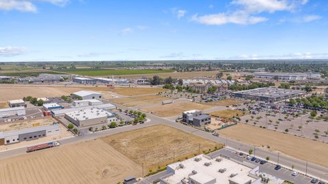 Commercial Land in Kingsburg, CA