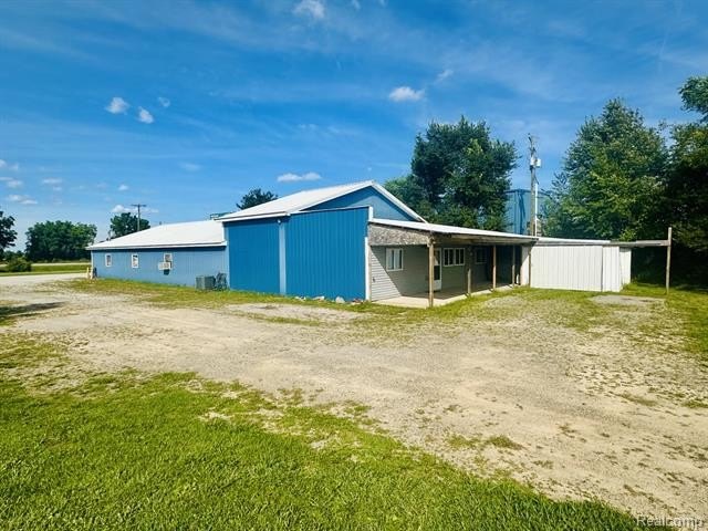 Versatile Mixed-Use Property in Caro