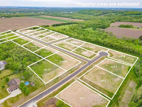 Spacious Land in Creekside Estates