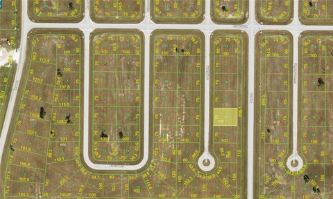 Residential Lot in Waterfront Community