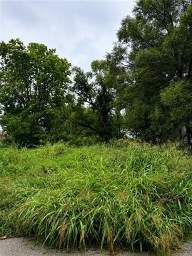 LAND - Kansas City, KS
